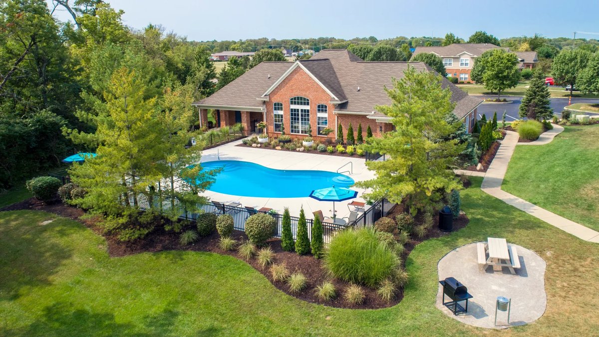 Monroe Crossing, OH - Monroe OH Apartments | The Reserve at Monroe Crossings Apartments